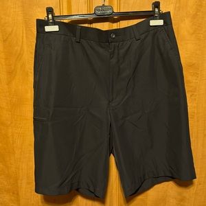 Black golf shorts - men’s